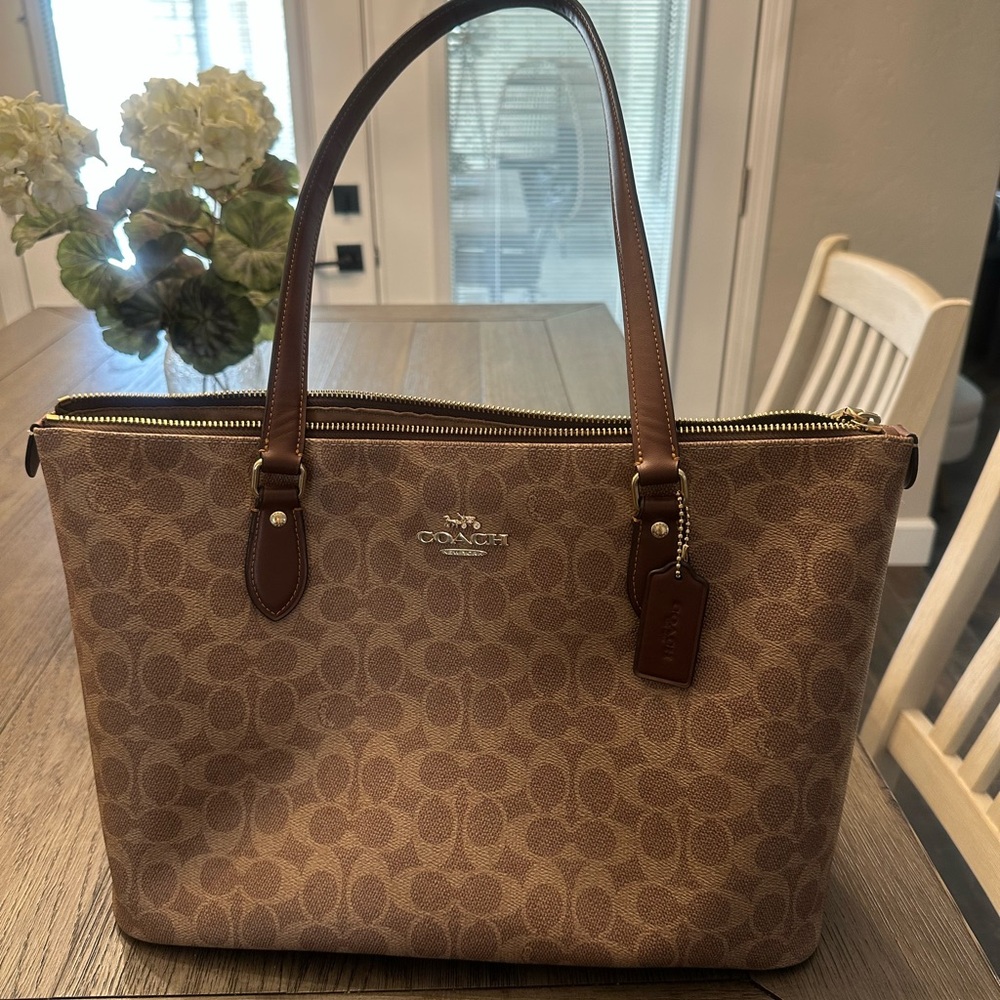 Coach Tan Signature Tote Bag
